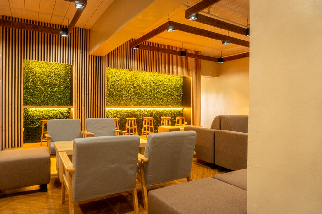 フィリピン留学 Cebu21 - Monol-B6 Lounge area-4